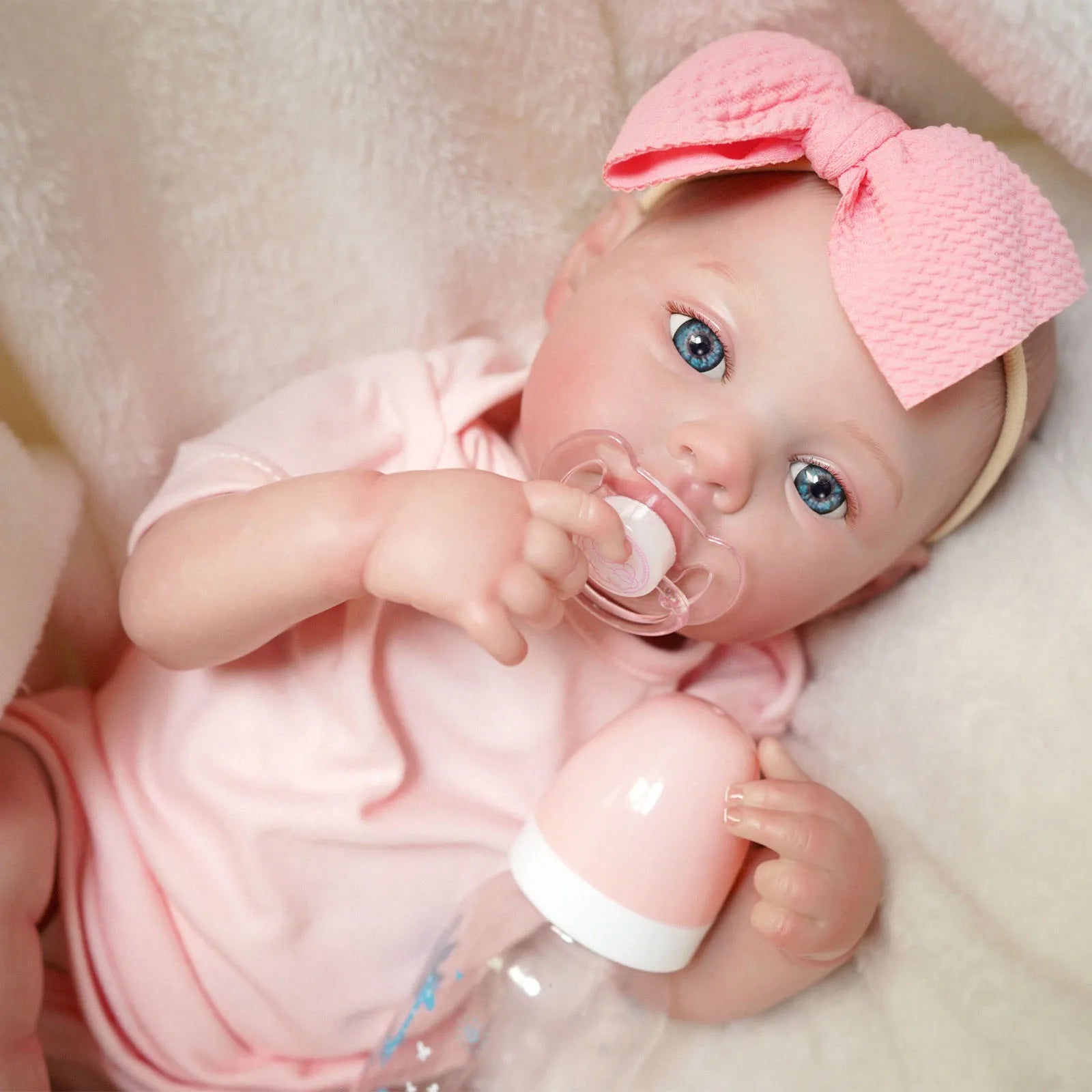Boneca Reborn Bebê Helena | 48cm Silicone com Olhos Azuis - Boneca Real